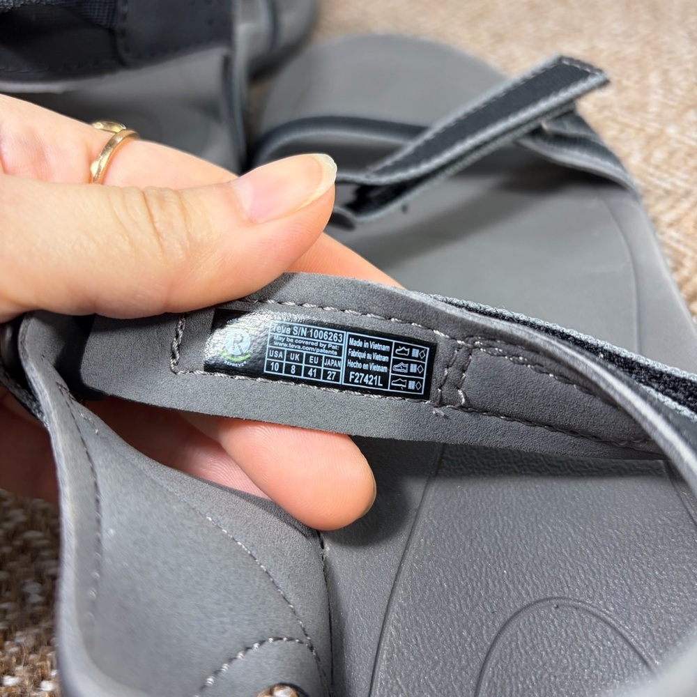 TEVA Women’s VERRA SANDALS Black Sz 10 Hiking Camping Outdoor Casual Comfy EUC - Picture 5 of 6